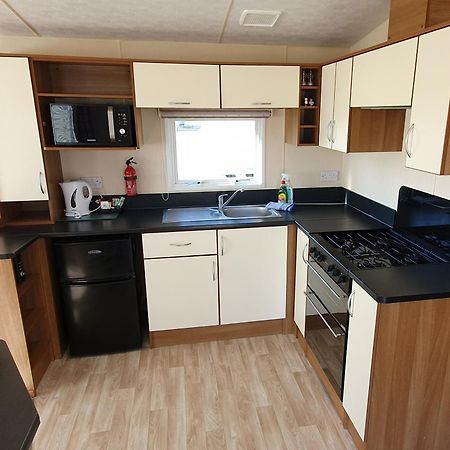 Jp Retreat , West Sand Holiday Park, Селси Экстерьер фото