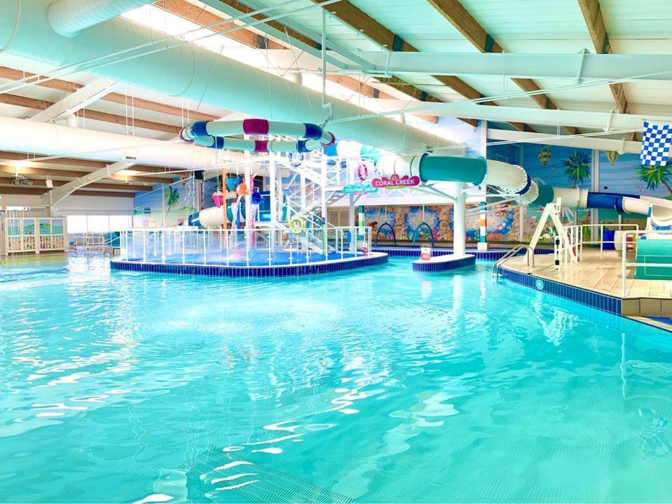 Jp Retreat , West Sand Holiday Park, Селси Экстерьер фото