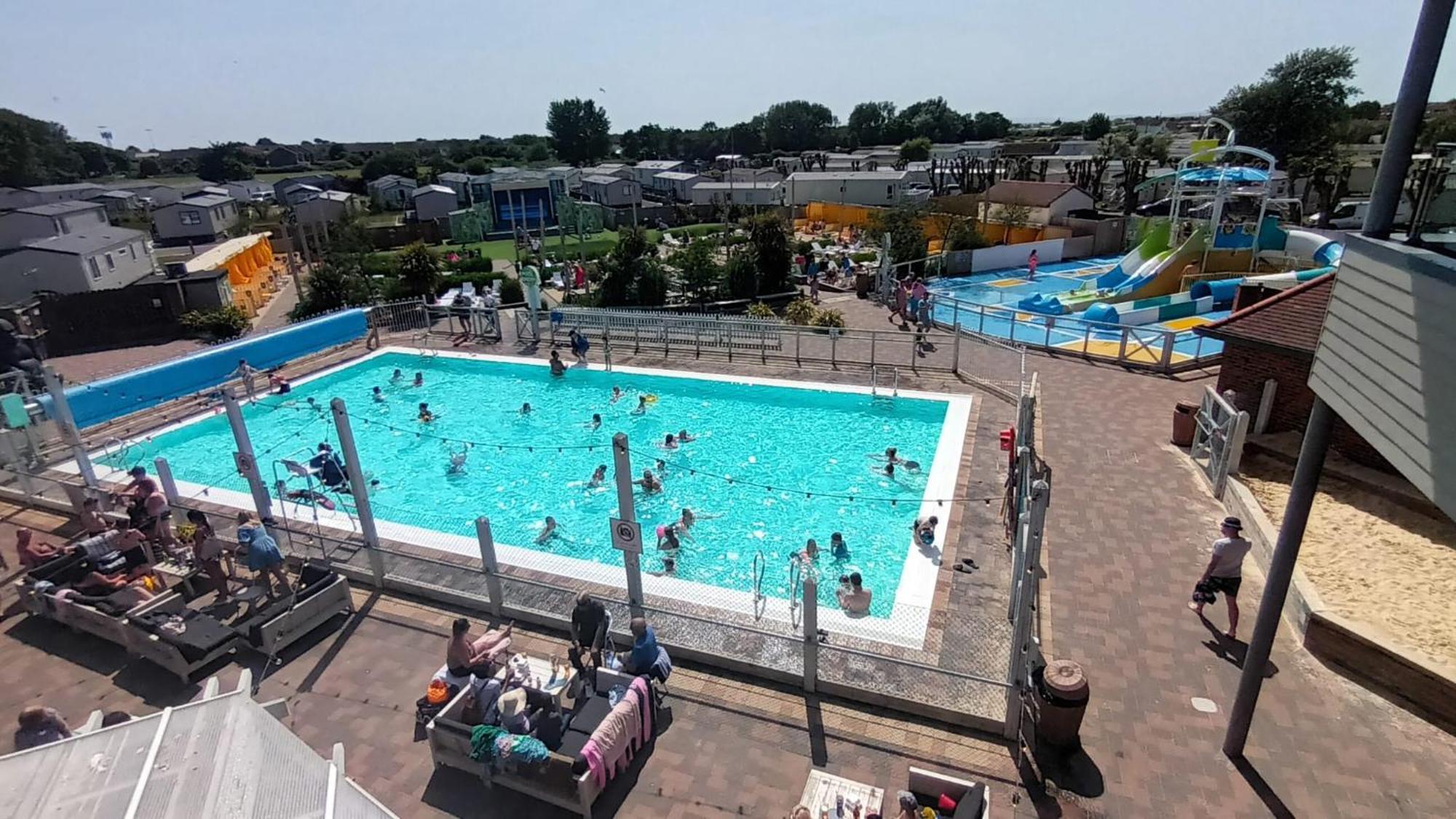 Jp Retreat , West Sand Holiday Park, Селси Экстерьер фото